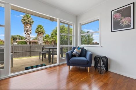 Photo of property in 1/18 Sheehan Avenue, Papakura, 2110