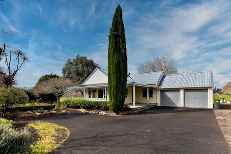 Photo of property in 76 Riverland Road, Kumeu, 0892