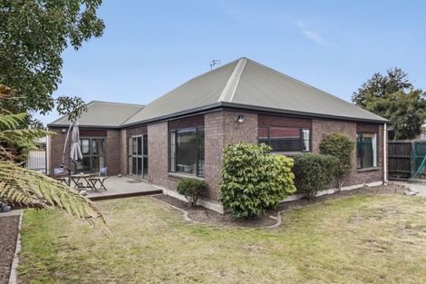 Photo of property in 2/343a Burwood Road, Burwood, Christchurch, 8083