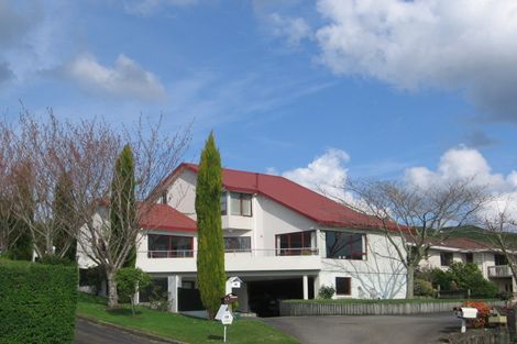 Photo of property in 14 Bradley Place, Lynmore, Rotorua, 3010