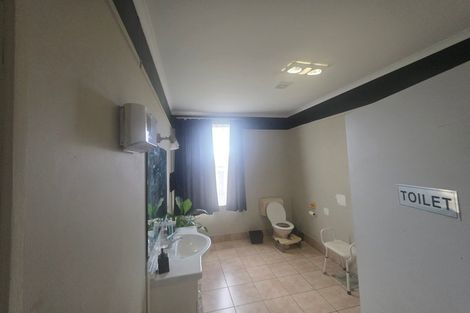 Photo of property in 16 Burns Street, Dannevirke, 4930