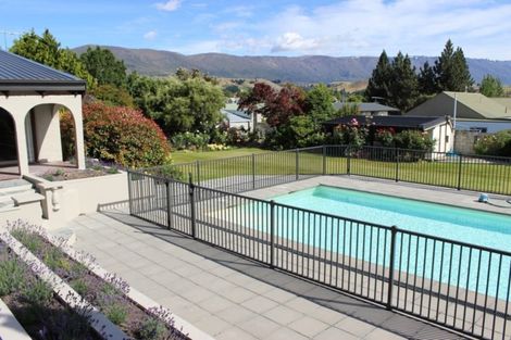 Photo of property in 6 Leitrum Street, Cromwell, 9310