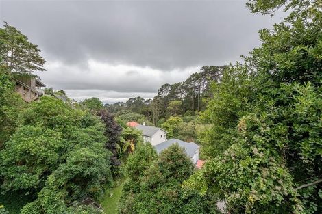 Photo of property in 58 Garden Road, Northland, Wellington, 6012