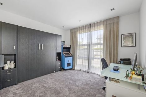 Photo of property in 12 Sampson Avenue, Waiwhakaiho, New Plymouth, 4312