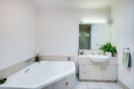 Photo of property in 515 Middle Road, Poukawa, Hastings, 4172