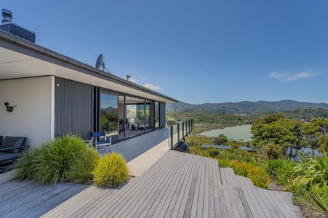 Photo of property in 135 Huihana Lane, Wyuna Bay, Coromandel, 3581