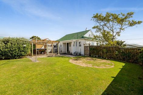 Photo of property in 139 Tukapa Street, Westown, New Plymouth, 4310
