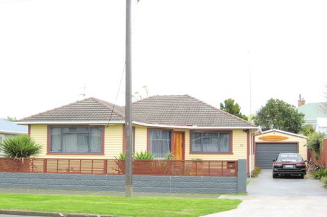 Photo of property in 36 Fitzroy Road, Fitzroy, New Plymouth, 4312