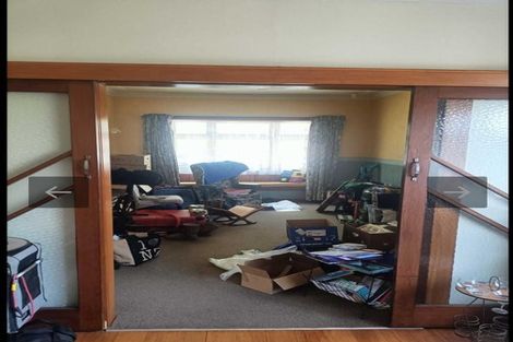 Photo of property in 28 Rangitane Street, Palmerston North, 4414