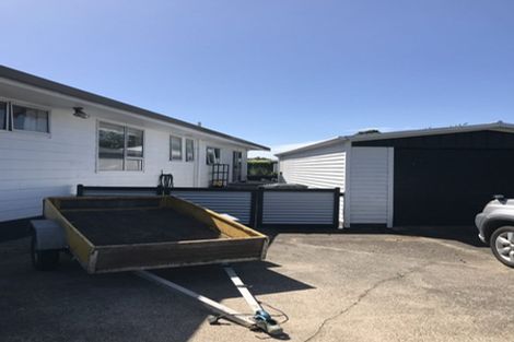 Photo of property in 35 Puriri Crescent, Edgecumbe, 3120