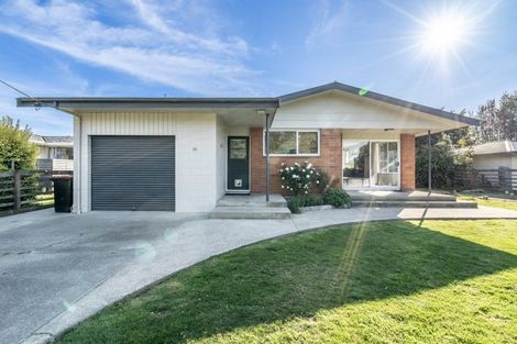 Photo of property in 10 Great North Road, Winton, 9720