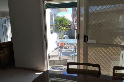 Photo of property in 2/68 Guppy Road, Greenmeadows, Napier, 4112