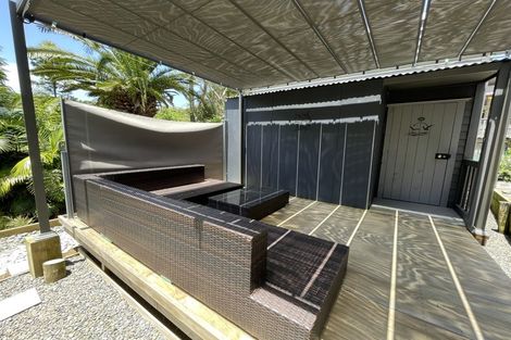 Photo of property in 54 Powells Road, Cable Bay, 0420