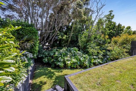 Photo of property in 290 Devon Street West, New Plymouth, 4310