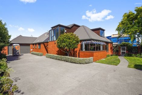 Photo of property in 31 Althorp Place, Avonhead, Christchurch, 8042