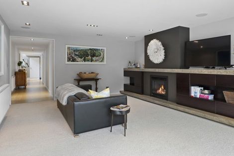 Photo of property in 35 Waiwetu Street, Fendalton, Christchurch, 8052