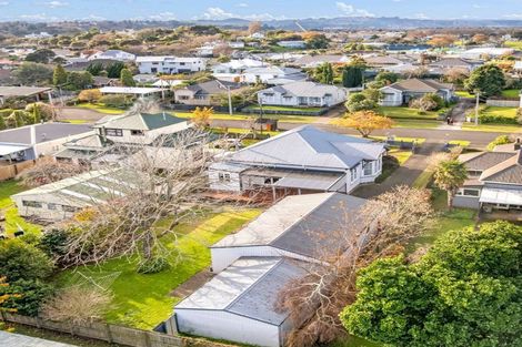 Photo of property in 11 Hurworth Place, College Estate, Whanganui, 4500