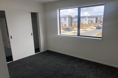 Photo of property in 37 Kaha Road, Takanini, 2110