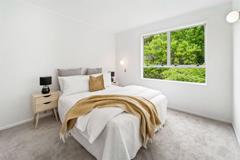 Photo of property in 26 Macnay Way, Murrays Bay, Auckland, 0630