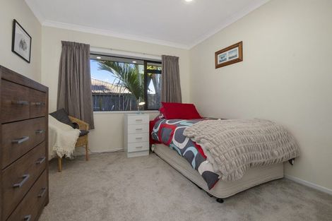 Photo of property in 13 Avonbrook Lane, Pukekohe, 2120