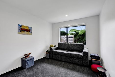 Photo of property in 8 Ponga Place, Highlands Park, New Plymouth, 4312