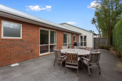 Photo of property in 134 High Street, Oxford, 7430