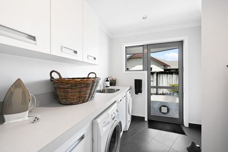 Photo of property in 13 Winslow Court, Huntington, Hamilton, 3210