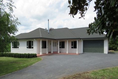 Photo of property in 211 Muhunoa Road East, Ohau, Levin, 5570