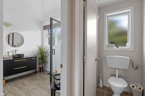 Photo of property in 81 Watt Street, Featherston, 5710