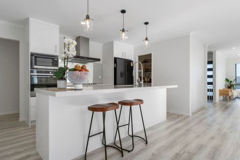 Photo of property in 83 Whakaturou Crescent, Pyes Pa, Tauranga, 3112