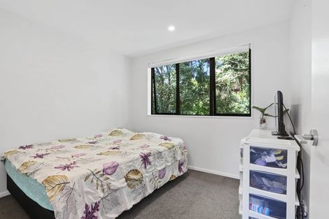 Photo of property in 5 Tokai Place, Glen Eden, Auckland, 0602