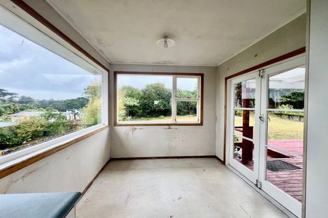 Photo of property in 13 Tracey Terrace, Te Atatu South, Auckland, 0602