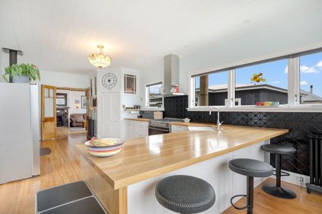 Photo of property in 19 Wharfe Street, South Hill, Oamaru, 9400