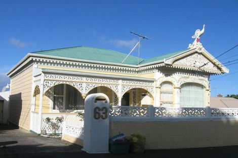 Photo of property in 63 Queens Drive, Lyall Bay, Wellington, 6022