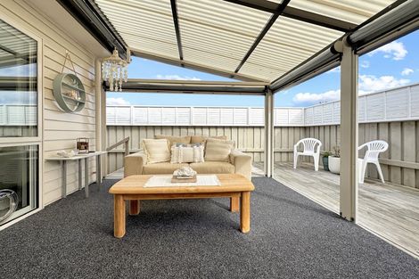 Photo of property in 11 Kamahi Crescent, Papamoa Beach, Papamoa, 3118