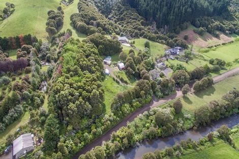 Photo of property in 195 Kapowai Road, Whenuakite, Whitianga, 3591