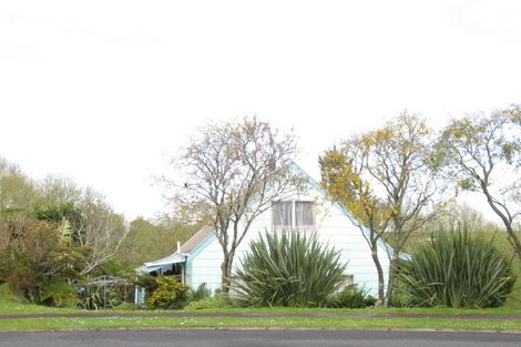 Photo of property in 10 Te Rangi Hiroa Place, Urenui, 4375