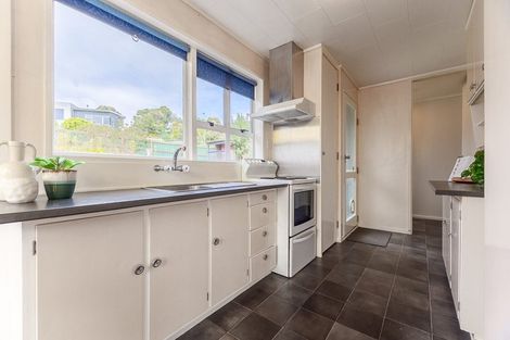 Photo of property in 13 Hicks Crescent, Waikanae Beach, Waikanae, 5036
