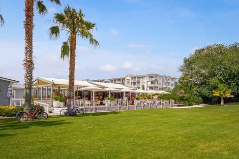 Photo of property in 20 Rewa Rewa Lane, Orewa, 0931