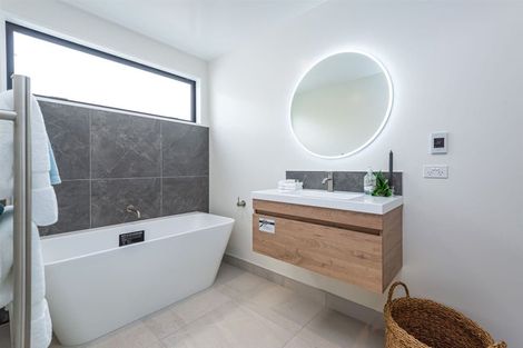 Photo of property in 2/10 Bishop Street, St Albans, Christchurch, 8014