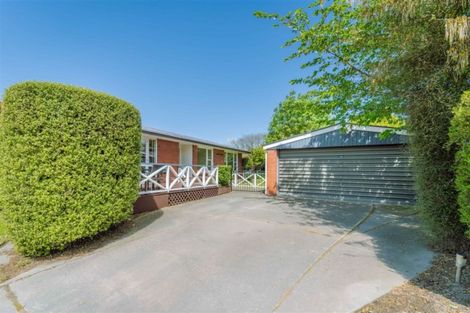 Photo of property in 29 Rosedale Place, Avonhead, Christchurch, 8042