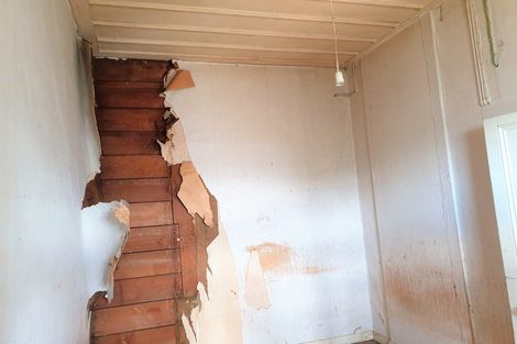 Photo of property in 30 Burns Street, Dannevirke, 4930