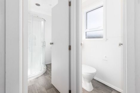 Photo of property in 1a-b Devon Place, Cannons Creek, Porirua, 5024