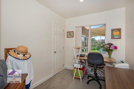 Photo of property in 76 Mains Avenue, Kensington, Whangarei, 0112