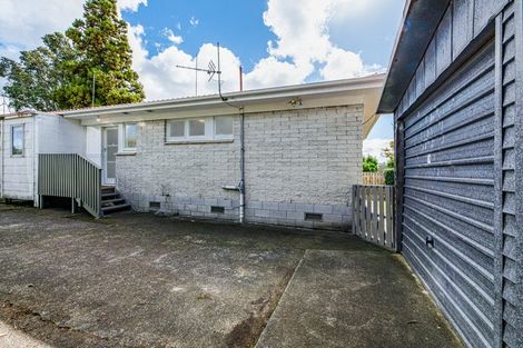 Photo of property in 2/219 Swanson Road, Henderson, Auckland, 0610