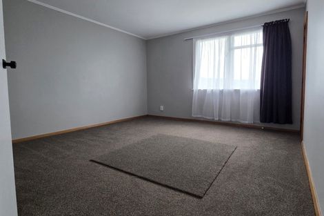 Photo of property in 8a-8b Devon Place, Cannons Creek, Porirua, 5024