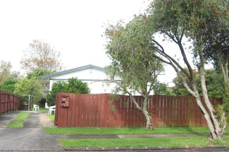 Photo of property in 30 Lisa Rise, Half Moon Bay, Auckland, 2012