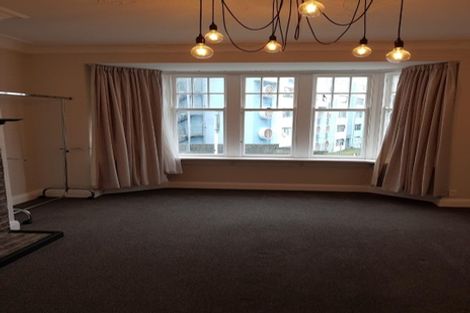 Photo of property in 1/1 Brooklyn Road, Mount Cook, Wellington, 6011