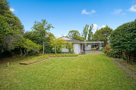 Photo of property in 1 Cedar Heights Avenue, Massey, Auckland, 0614
