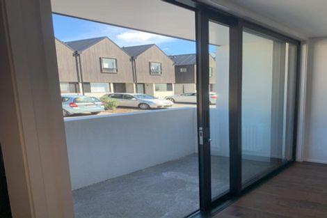 Photo of property in 19 Jean Caldwell Way, Island Bay, Wellington, 6023